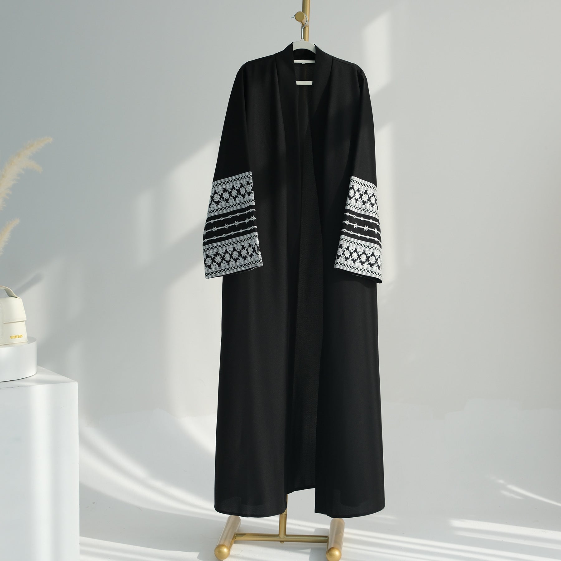 Dubai Middle East Turkey Dubai Embroidered Elegant Cardigan Robe